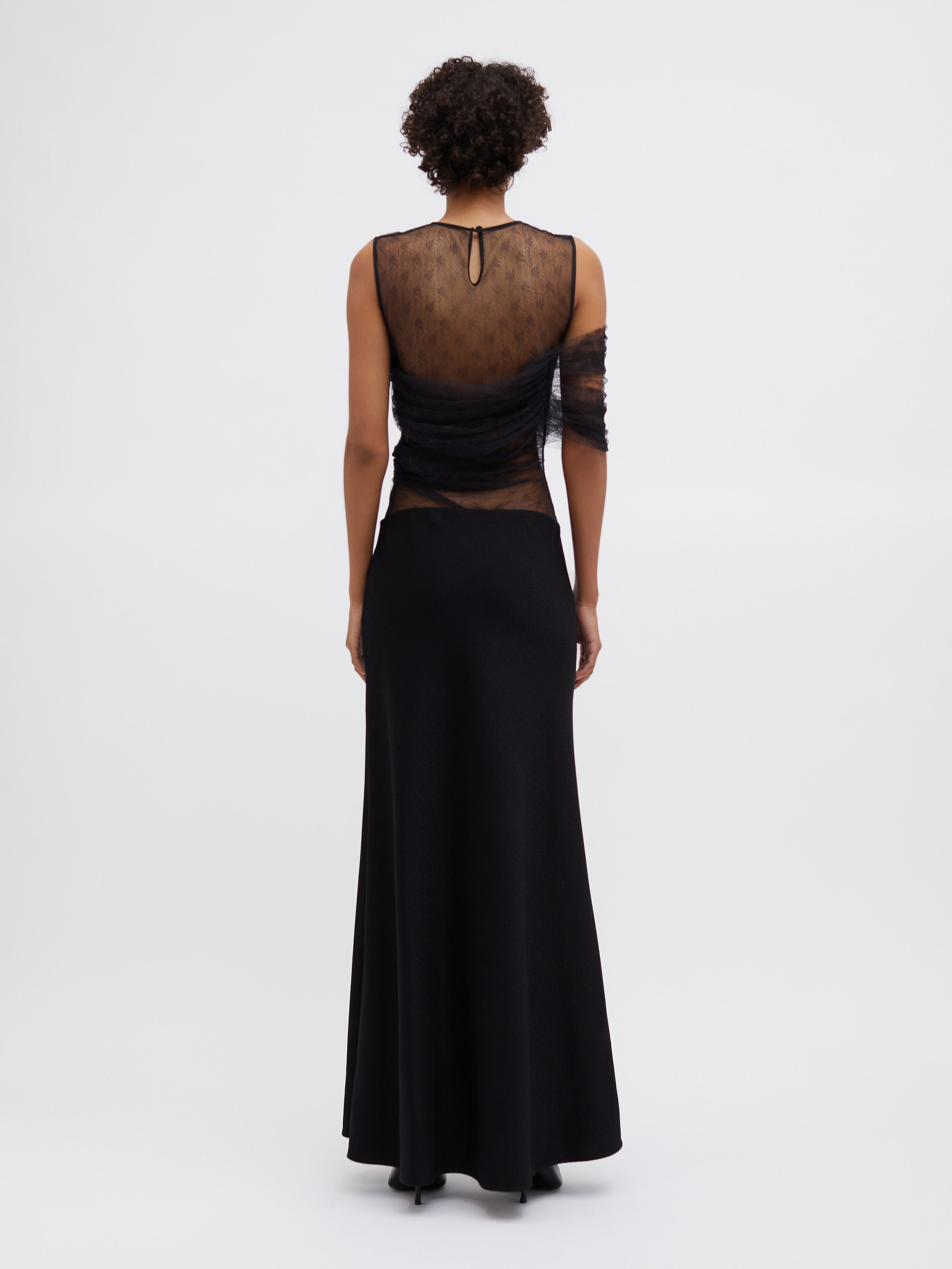 Abysso Volcan Gown