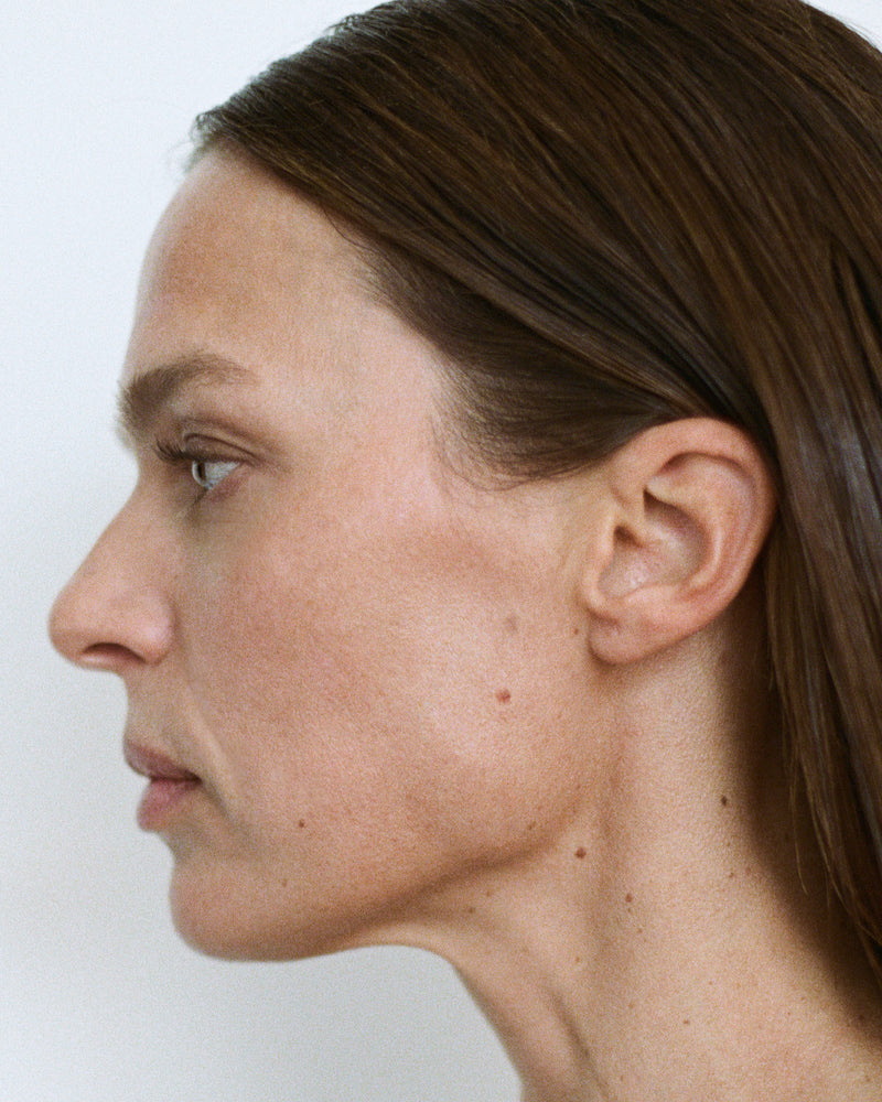 Behind the scenes of our Spring 23 Campaign - Elise Crombez photographed by Vladimir Mendigorin