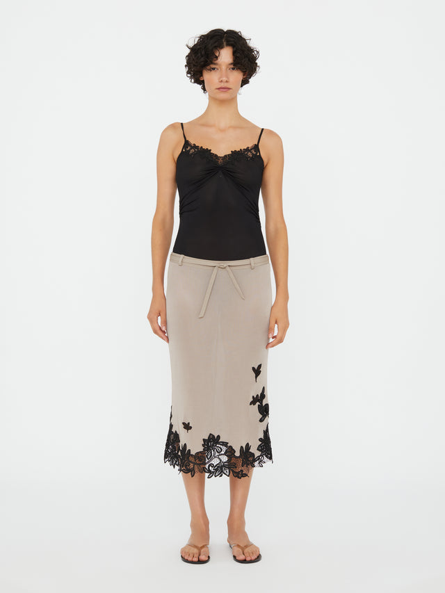 Hibiscus Embroidered Rib Skirt