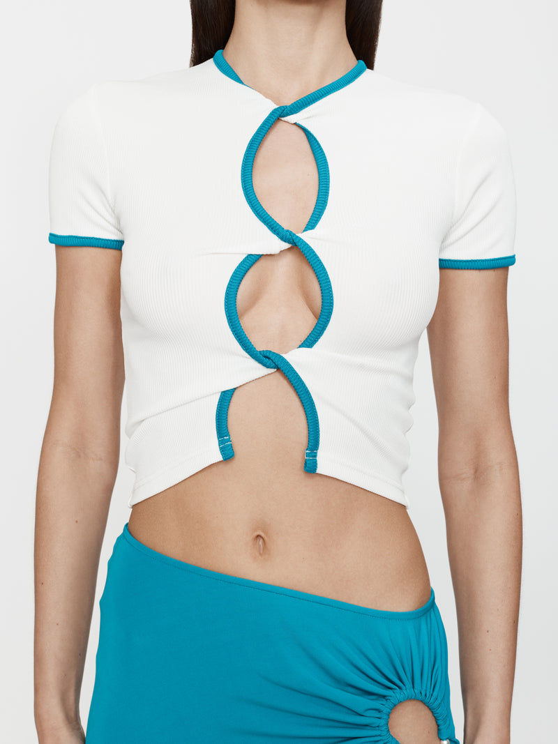 Open Twist Contrast Bind Tee - Image 5